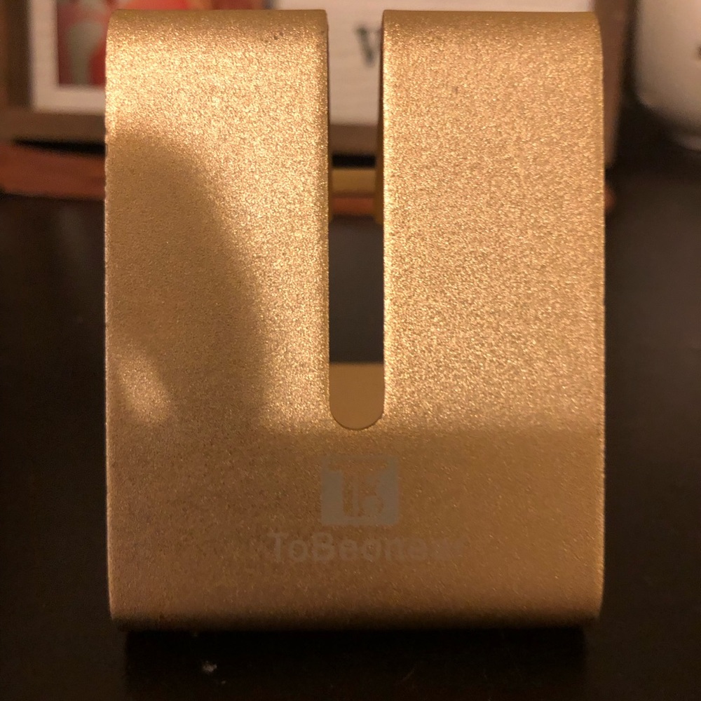 Brand New Gold CellPhone Holder